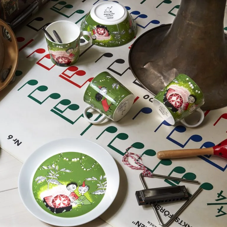 Arabia Taza Moomin Thingumy & Bob King's Ruby 7 Arabia Taza Moomin Thingumy & Bob King's Ruby - Imagen 5