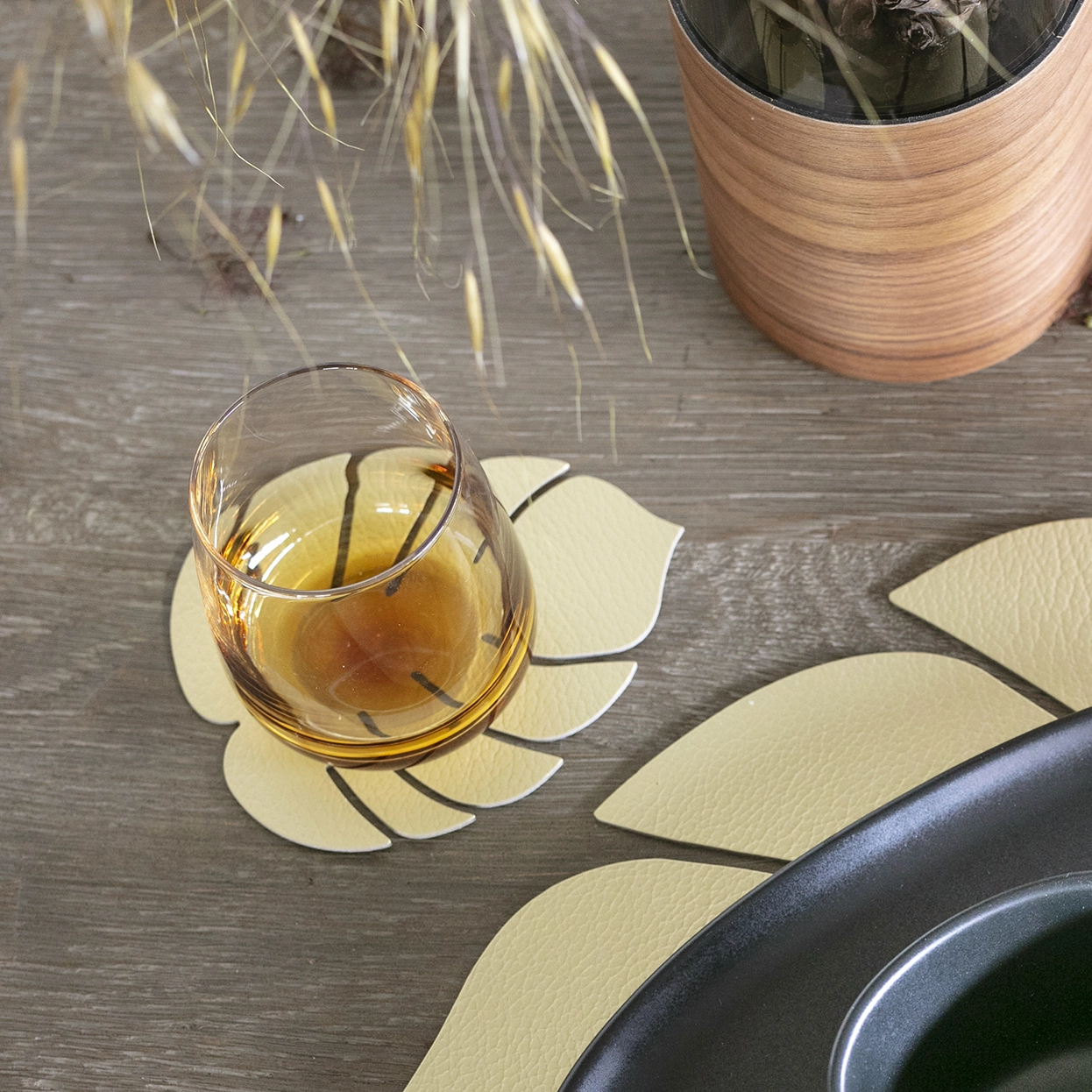 LIND DNA Posavasos Monstera Leaf Hippo 5 LIND DNA Posavasos Monstera Leaf Hippo - Imagen 3