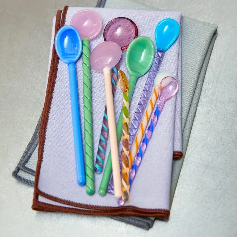 Hay 2 Cucharas De Vidrio Mono 7 Hay 2 Cucharas De Vidrio Mono - Imagen 5