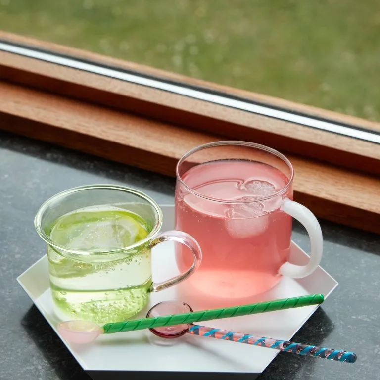 Hay 2 Cucharas De Vidrio Round 4 Hay 2 Cucharas De Vidrio Round - Imagen 2