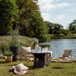 Broste Copenhagen Mantel Zappa 160x200 Cm 7 Broste Copenhagen Mantel Zappa 160x200 Cm -Menaje de mesa Ventas 501253 01 3 EnvironmentImage 709bee3b6c