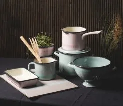 Muurla Jarra Esmaltada Vappu 1,3 L -Menaje de mesa Ventas 501750 01 10 EnvironmentImage 552ce23d3f