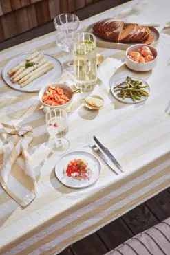 OYOY 2 Servilletas Striped 45x45 Cm 8 OYOY 2 Servilletas Striped 45x45 Cm -Menaje de mesa Ventas 513189 01 3 EnvironmentImage 151c43faea