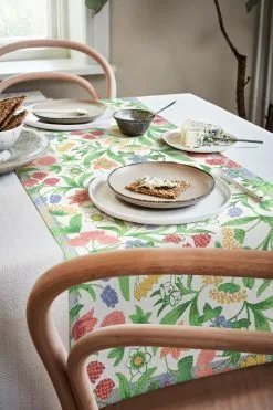 Ekelund Linneväveri Camino De Mesa Springtime 5 Ekelund Linneväveri Camino De Mesa Springtime -Menaje de mesa Ventas 513667 01 3 EnvironmentImage ae9505337f