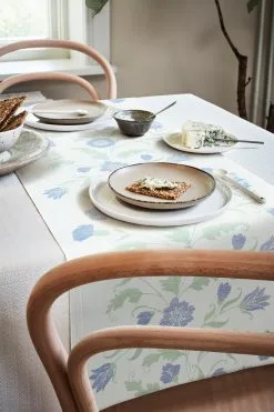 Ekelund Linneväveri Camino De Mesa Blå Blom -Menaje de mesa Ventas 579146 01 40 EnvironmentImage 1bd6c60e6c